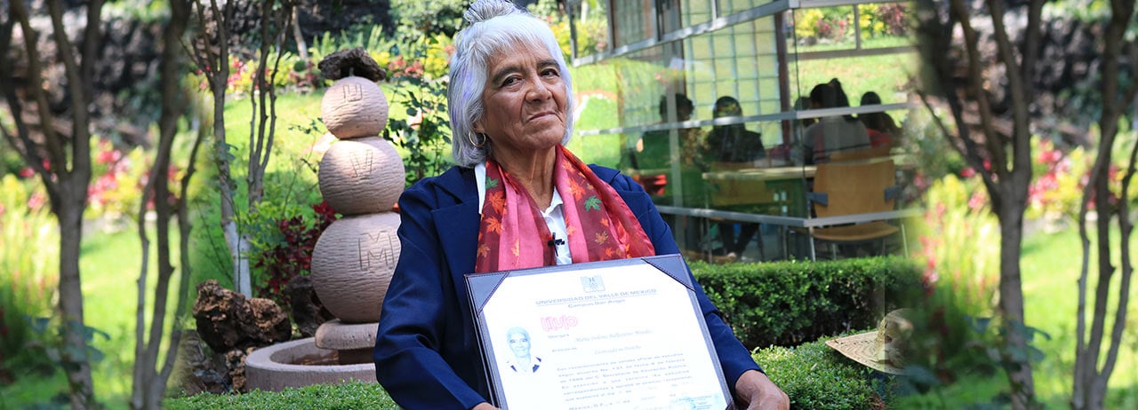 Graduarse a los 80 con una tercera carrera fue su meta de estudiar toda la vida